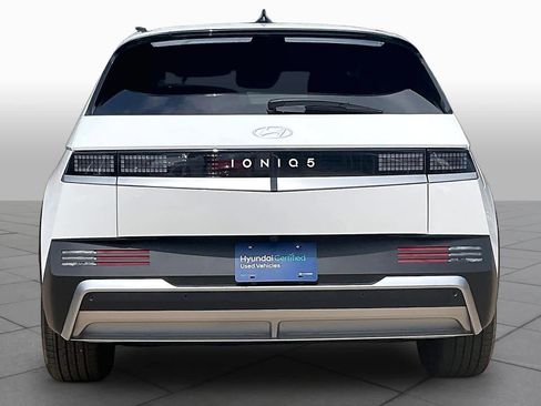 Certified 2026 Hyundai Ioniq 5 SEL RWD image 4