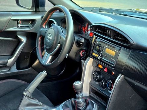 Used 2013 Scion FR-S image 17