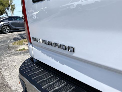 Used 2025 Chevrolet Silverado 2500 LT image 10