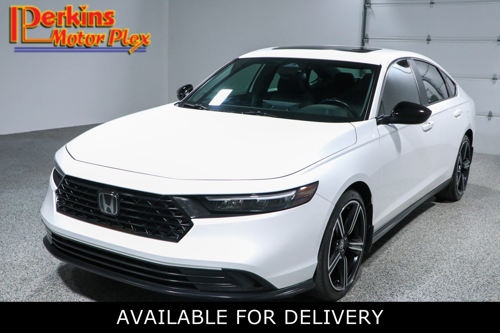 Used 2024 Honda Accord Sport image 1