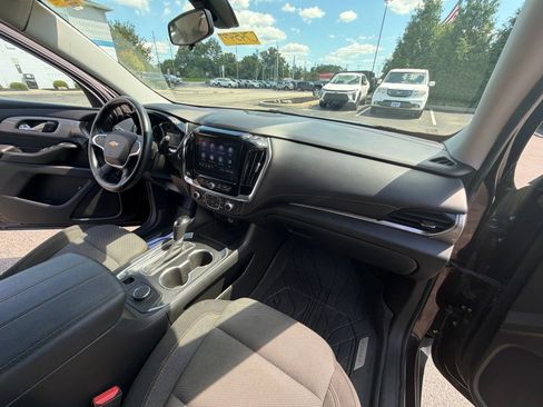 Used 2020 Chevrolet Traverse LT w/ LPO, Floor Liner Package AWD/4WD image 29