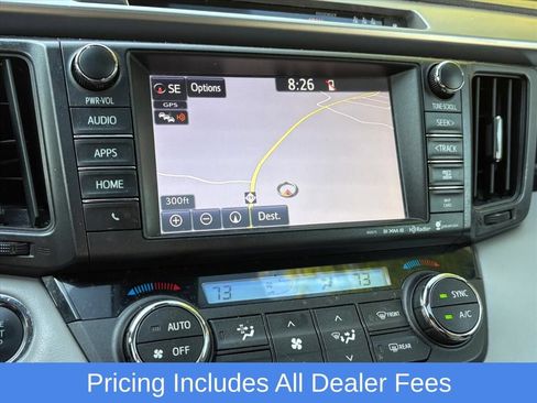 Used 2018 Toyota RAV4 XLE AWD/4WD image 8