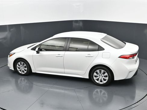 Used 2024 Toyota Corolla LE FWD image 29