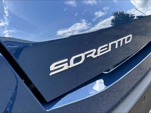 Used 2024 Kia Sorento S w/ Panoramic Sunroof Package AWD/4WD image 33