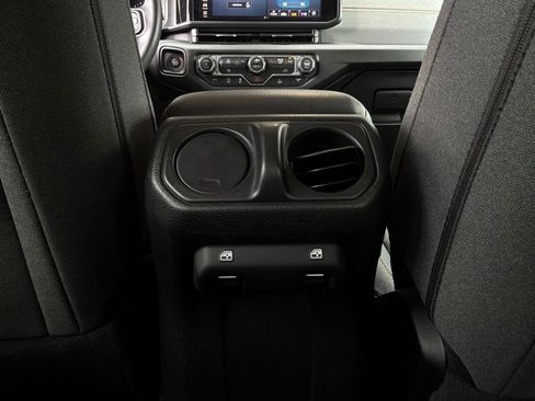 Used 2025 Jeep Wrangler Unlimited Sport AWD/4WD image 12