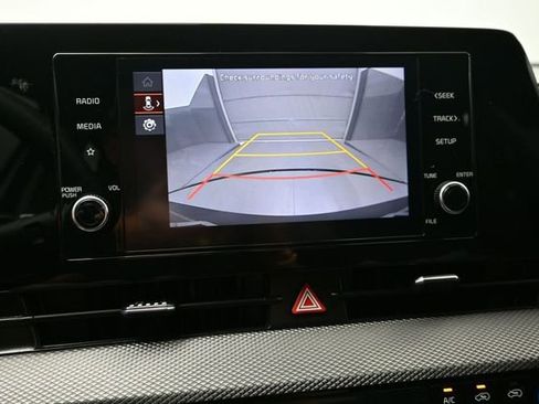Used 2025 Kia Sportage LX FWD image 20