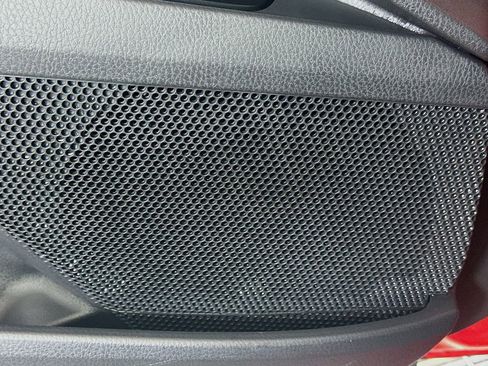 Used 2025 Toyota Camry SE image 19