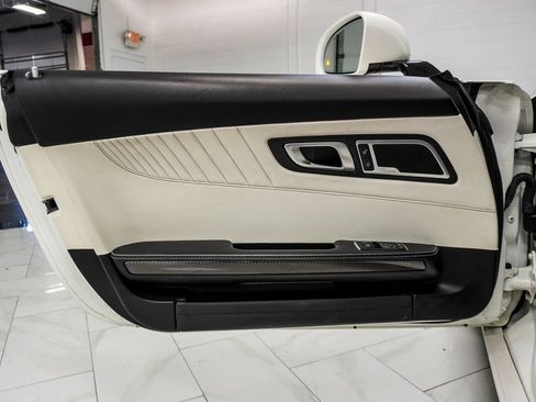 Used 2016 Mercedes-Benz AMG GT S w/ Exclusive Interior Package image 18