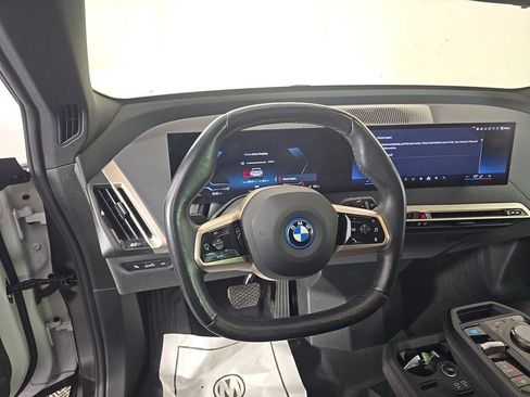 Used 2024 BMW iX xDrive50 w/ Premium Package AWD/4WD image 10