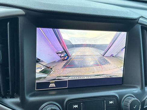 Used 2023 GMC Terrain AT4 image 18