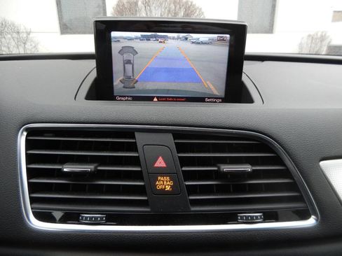 Used 2016 Audi Q3 2.0T Premium Plus w/ Technology Package image 3