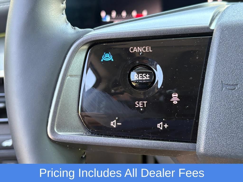 Used 2025 Nissan Murano SL AWD/4WD image 10