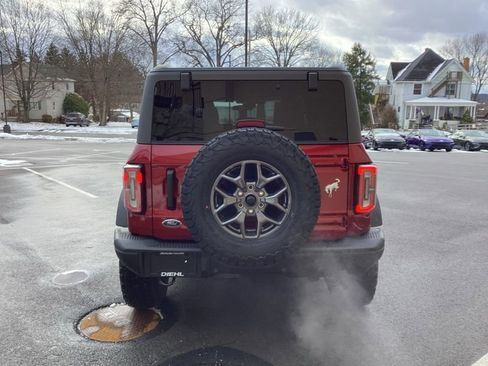 New 2025 Ford Bronco Badlands image 7