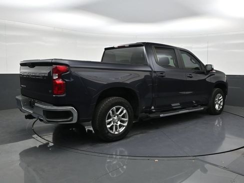 Used 2023 Chevrolet Silverado 1500 LT w/ Z71 Off-Road Package AWD/4WD image 5