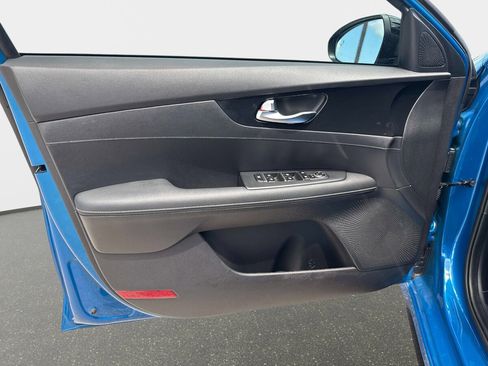 Used 2023 Kia Forte GT-Line w/ GT-Line Technology Package FWD image 15