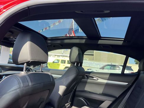 Used 2023 Alfa Romeo Stelvio Veloce image 14