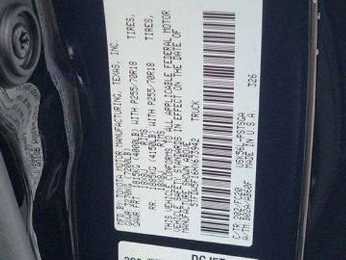 Used 2017 Toyota Tundra SR5 w/ SR5 Upgrade Package AWD/4WD image 34