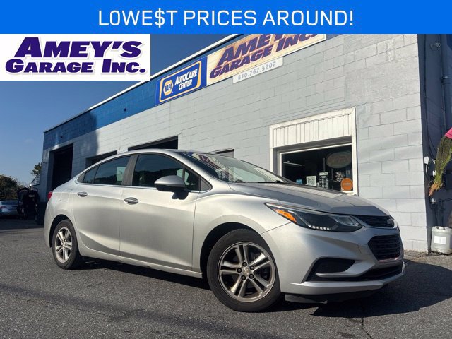 Used 2017 Chevrolet Cruze LT w/ Convenience Package FWD image 1