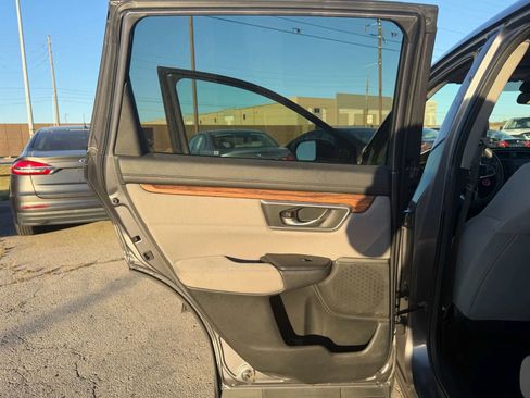 Used 2017 Honda CR-V EX image 11