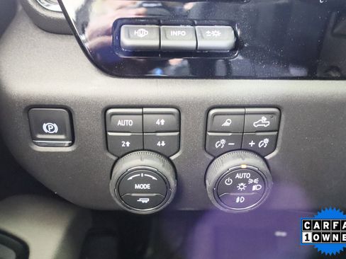 Used 2026 Chevrolet Silverado 1500 ZR2 w/ Dark Appearance Package image 32