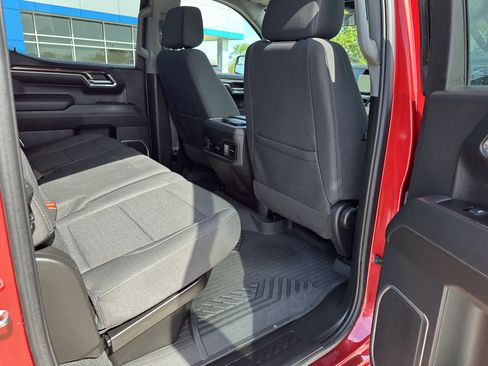 Used 2024 Chevrolet Silverado 1500 RST w/ Z71 Off-Road Package AWD/4WD image 27