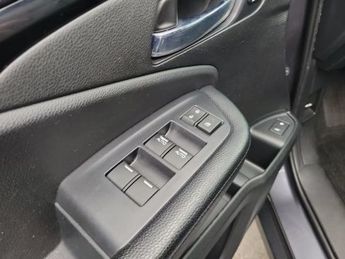Used 2019 Honda Pilot Touring image 17