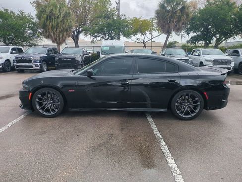 Used 2023 Dodge Charger Scat Pack w/ Plus Group RWD image 9