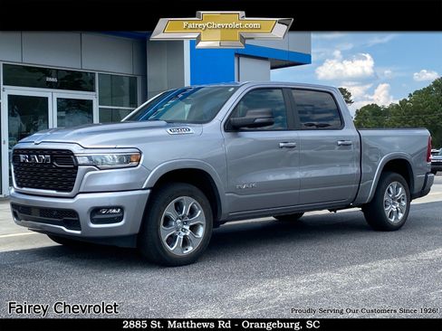 Used 2025 RAM 1500 Big Horn AWD/4WD image 1