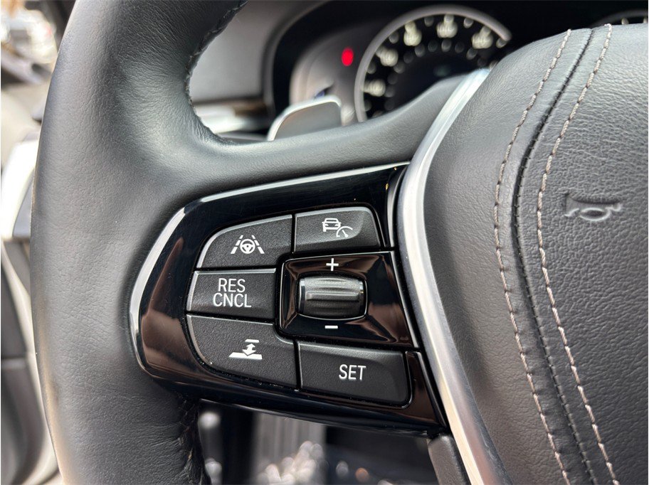 Used 2018 BMW 540i RWD image 28