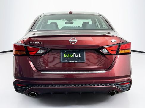 Used 2023 Nissan Altima 2.5 SV w/ SV Premium Package FWD image 7