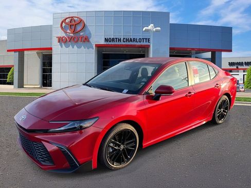 New 2026 Toyota Camry SE FWD image 5