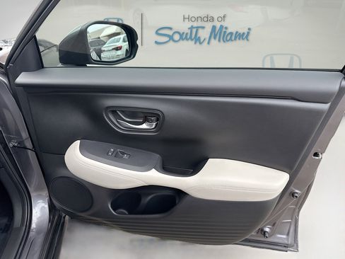 Certified 2023 Honda HR-V LX image 32
