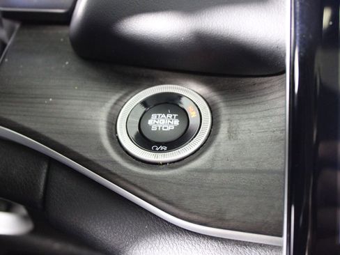 Used 2023 Jeep Grand Cherokee 4WD 4xe w/ Luxury Tech Group II image 8