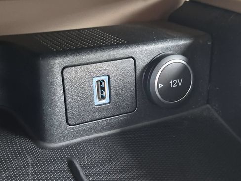 Used 2020 Ford Escape SE FWD image 29