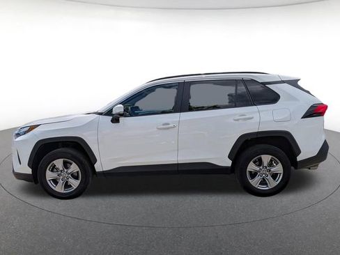Used 2023 Toyota RAV4 XLE w/ Convenience Package FWD image 3