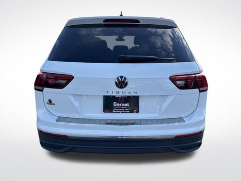 Certified 2024 Volkswagen Tiguan S image 4