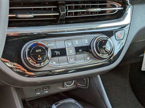 New 2026 Buick Envista Sport Touring w/ Convenience I Package FWD image 22