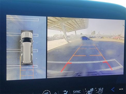 New 2025 Chevrolet Suburban Premier image 14