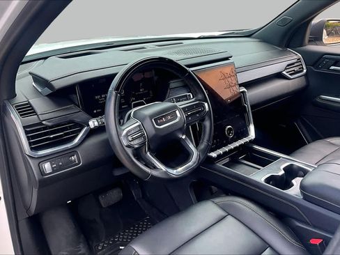 Used 2024 GMC Acadia Elevation w/ Super Cruise Package FWD image 8