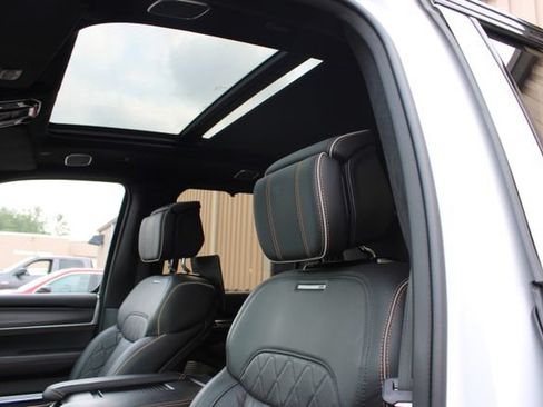 Used 2024 Jeep Grand Wagoneer Series III w/ Rear Seat Video Group 1 AWD/4WD image 36