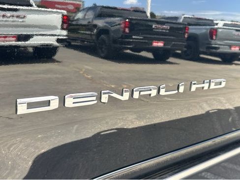 New 2026 GMC Sierra 2500 Denali Ultimate AWD/4WD image 18