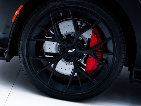 Used 2025 Aston Martin DBX 707 image 12