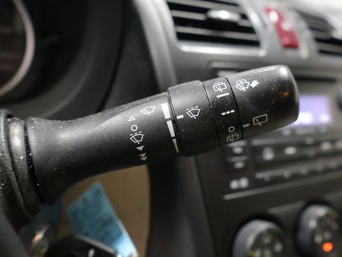 Used 2013 Subaru Crosstrek 2.0i Premium AWD/4WD image 33