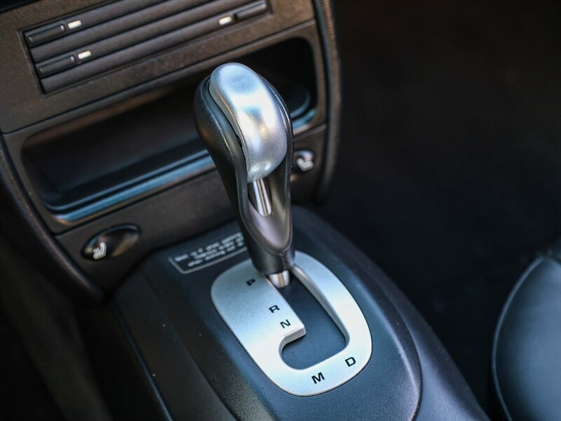 Used 2003 Porsche 911 Carrera RWD image 27