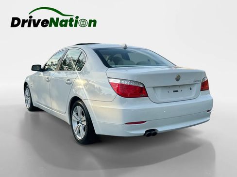 Used 2010 BMW 528i xDrive Sedan AWD/4WD image 7