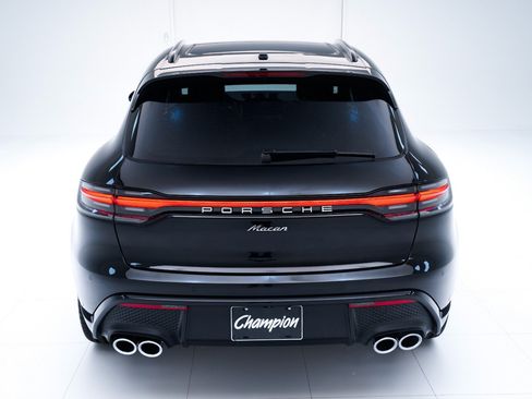 Certified 2026 Porsche Macan AWD/4WD image 10