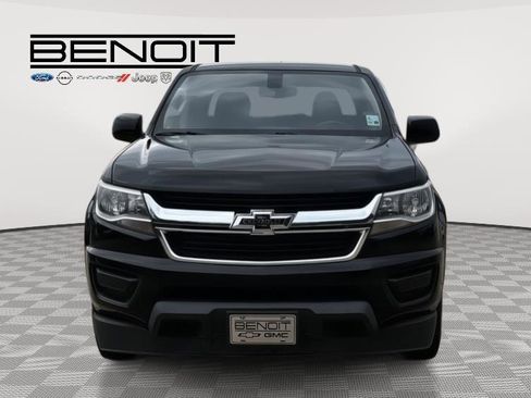 Used 2020 Chevrolet Colorado LT image 2