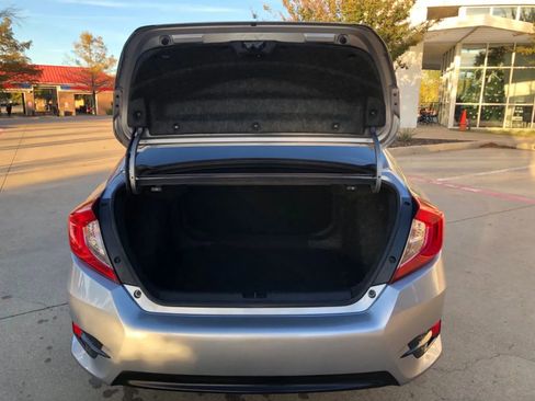 Used 2017 Honda Civic EX-T image 5