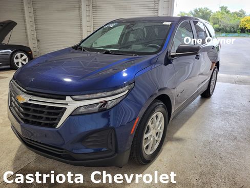 Certified 2022 Chevrolet Equinox LS w/ LS Convenience Package image 1