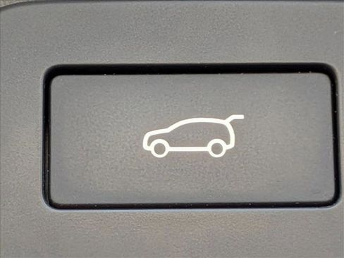 Certified 2024 Land Rover Range Rover Sport SE image 15